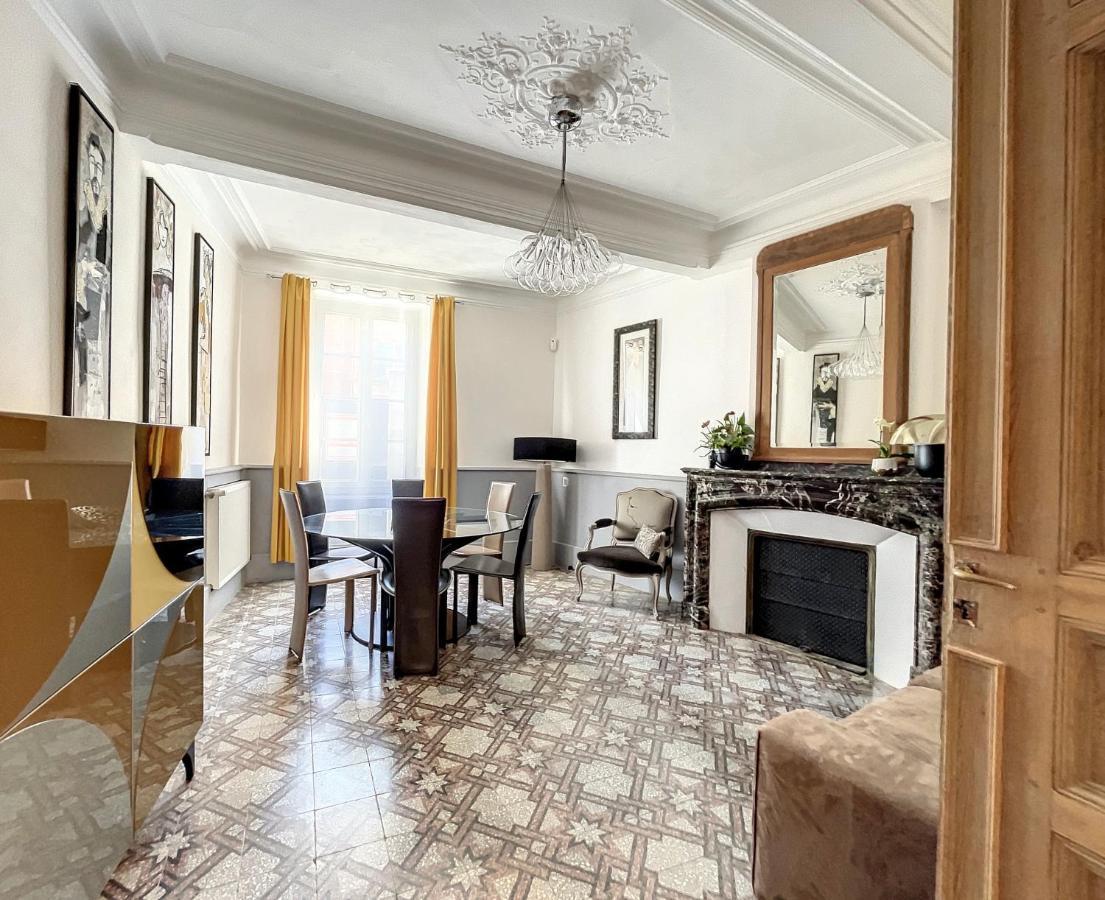 L'Oiseau Bleu Peacock Bed & Breakfast Roubia ภายนอก รูปภาพ
