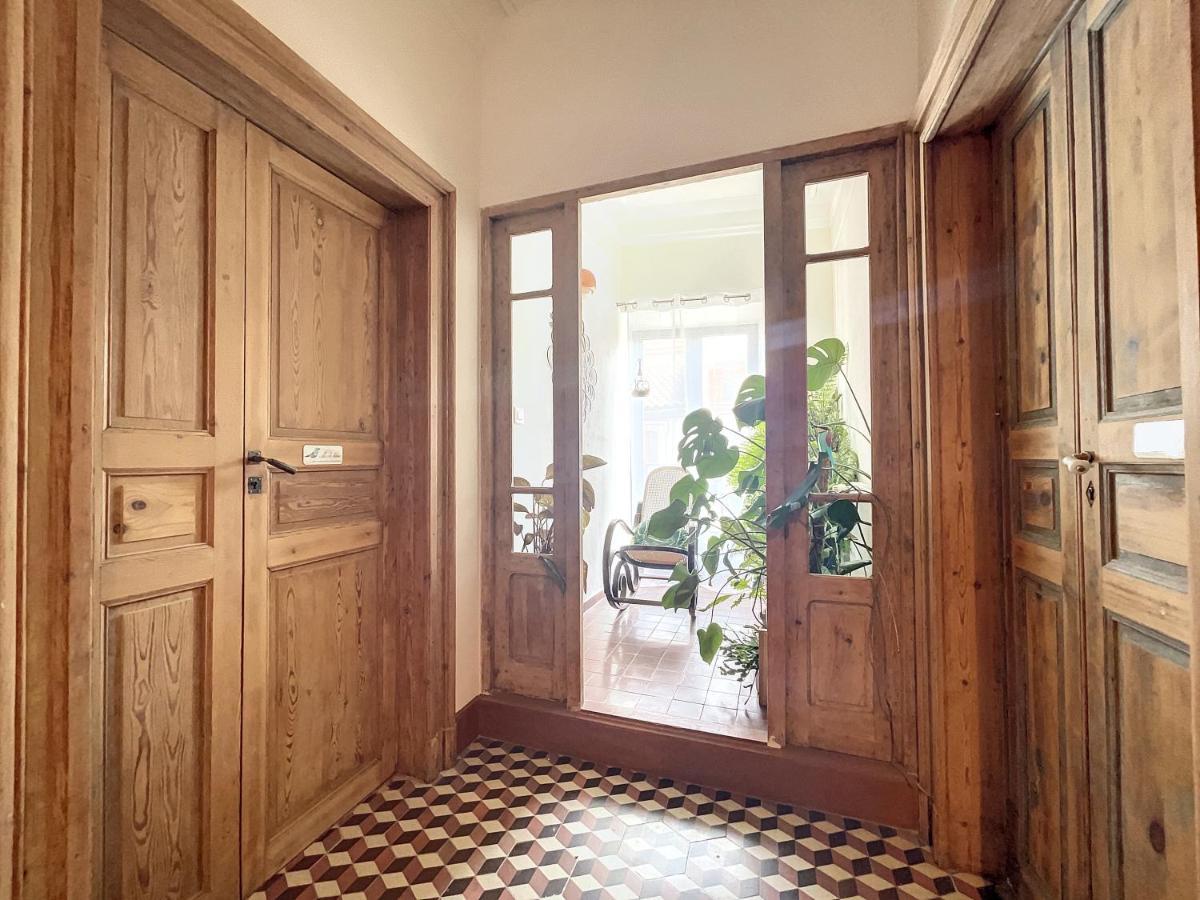 L'Oiseau Bleu Peacock Bed & Breakfast Roubia ภายนอก รูปภาพ