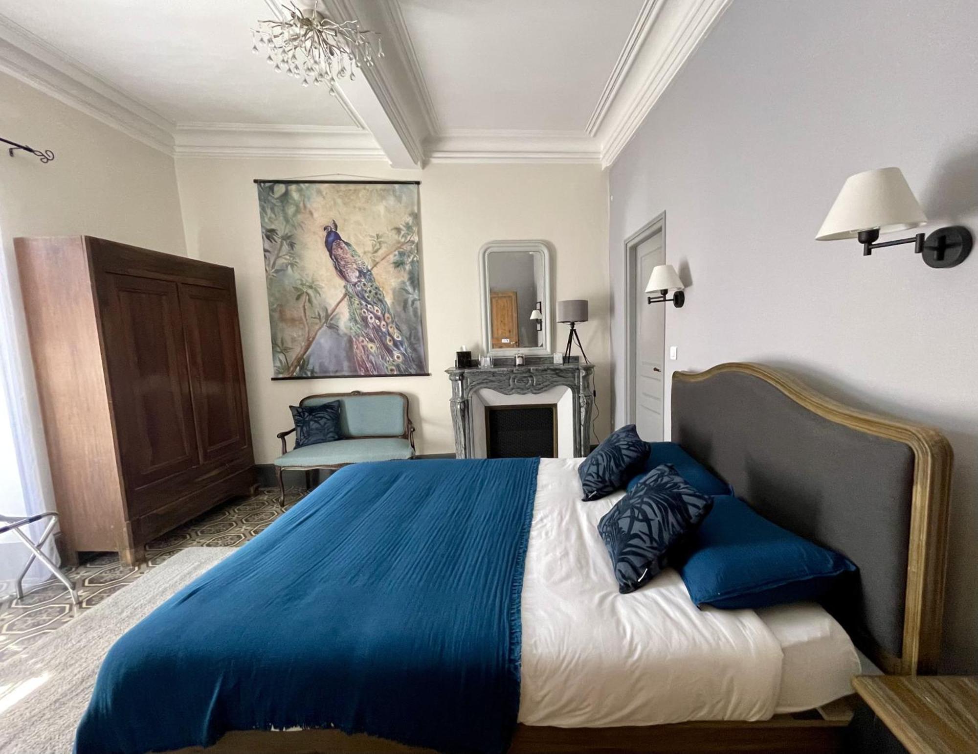 L'Oiseau Bleu Peacock Bed & Breakfast Roubia ภายนอก รูปภาพ